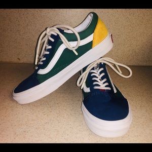 Vans Old Skool shoes